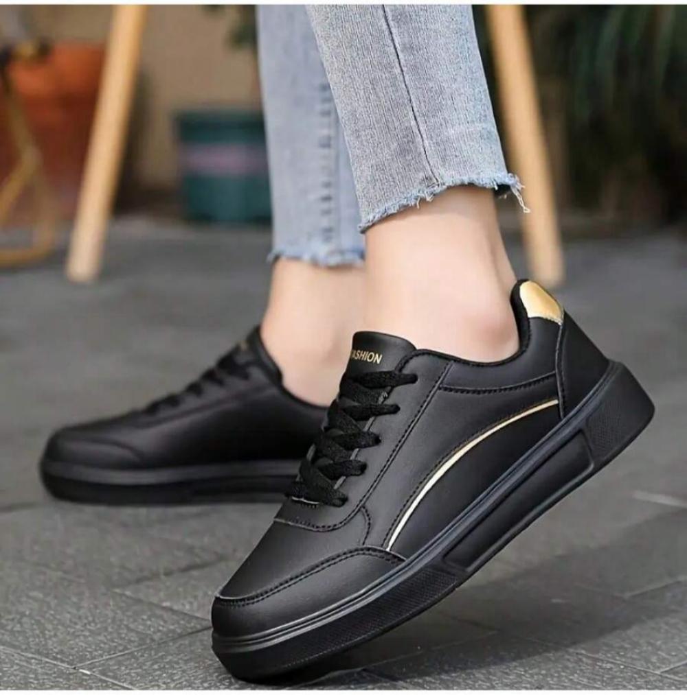 Women White Casual Sneakers, L - đánh giá và giá Running Gear Woman